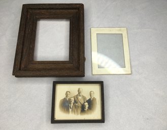 (SET OF 2)VINTAGE ARTS & CRAFTS MISSION OAK FRAMES WITH ORIGINAL B&W PHOTO