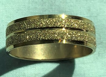 Vintage Ring - Gold Dust & Gold-Plated Band - Size 9