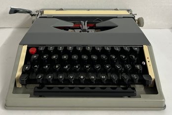 Vintage Working Typewriter