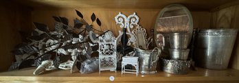 LOT OF DECORATIVE METALWARE