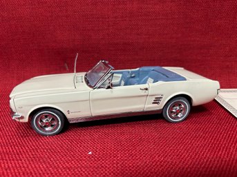 NIB  1966 Mustang Danbury Mint (1995 Edition)