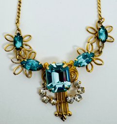 BEAUTIFUL VINTAGE GOLD TONE BLUE AND WHITE RHINESTONE NECKLACE