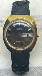 Vintage 1970s Modernist Men's TIMEX AUTOMATIC Wristwatch