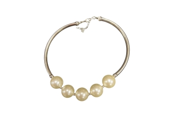 Large Simulated Pearl Collar Necklace With Silver Tube Chain