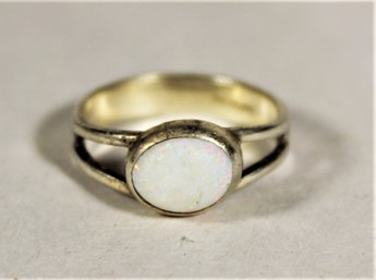 Vintage 1970s Hand Crafted Sterling Silver And Opal Ring Size 6