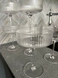 8 Ribbed Pattern Coupe Champagne Glasses