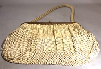 1960s Whiting And Davis White Mesh Ladies Evening Bag Purse