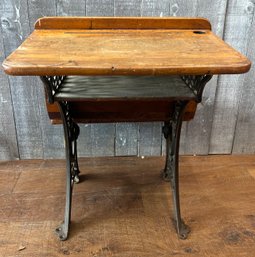 Small Adorable Vintage Cast Iron Base W/ Wood Top Student Desk