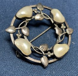 Vintage Sterling Silver And Pearl Pin / Brooch