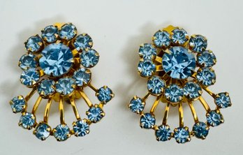 PRETTY VINTAGE BLUE RHINESTONE GOLD TONE CLIP-ON EARRINGS