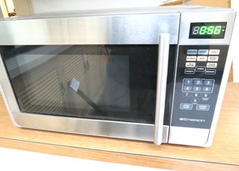 Emerson Stainless Steel 700 Watts Microwave