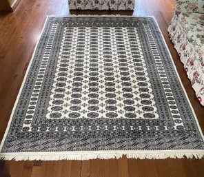 Gorgeous Bordered Black And White Rug