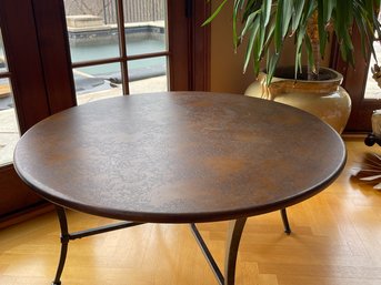 Round Low/Coffee Table With Metal Base & Patterned Top