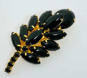 VINTAGE BLACK RHINESTONE GOLD TONE LEAF BROOCH