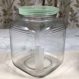 Vintage Glass Kitchen / Utility Jar With Light Green Lid - Very Nice Vintage CLASSIC PIECE ! - No Damage !