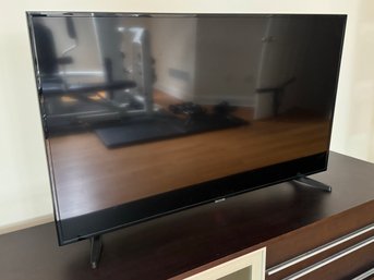 Samsung Flatscreen TV