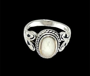 Vintage Sterling Silver Mother Of Pearl Oval Ring, Size 6