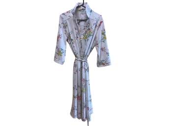 New York And Co. Long Kimono Style Collared Wrap Dress - Size XL White With Floral Print