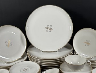 Vintage Mid-Century Syracuse China, Dorian Pattern, 60 Pieces