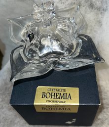 MEASURE Crystal Flower Florale Bohemia Czech Covered Box