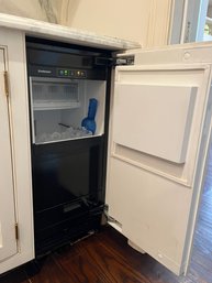 A 15 Inch Scotsman Ice Maker - Delivery Available - Retail $3500