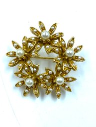 Stunning & Detailed Goldtone And Faux Pearl Floral Wreath Brooch