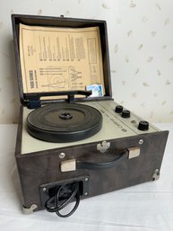 Vintage Califone 1420K Portable Record Player