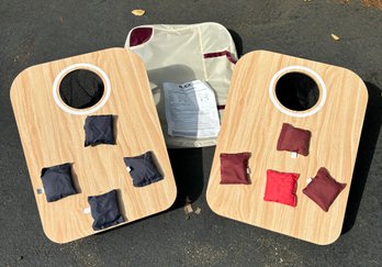 Portable Corn Hole Set. Gar