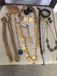 Costume Jewelry Lot 11 - Some Brand Names