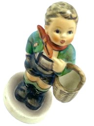 Vintage W. Germany  Goebel 513/6 Figurine Signed M.J. Hummell