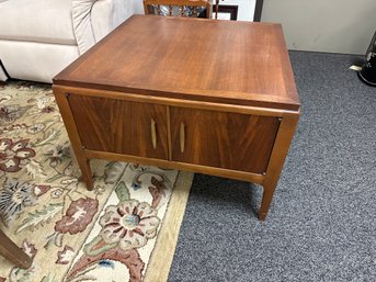 Mid Century Modern End Table With Two Door Cabinet On Side
