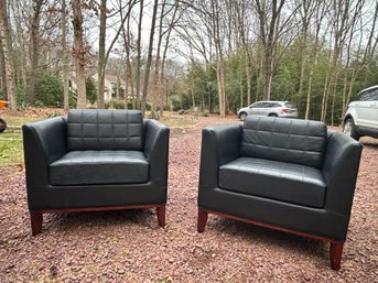 Contemporary Pair Of Leather Club Chairs In Great Shape 30.00 W: 31.75 X D: 28.25
