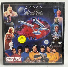 BRAND NEW 1993 Star Trek Puzzle