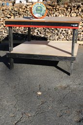 Quality Center Island Work Bench With Extension Cord