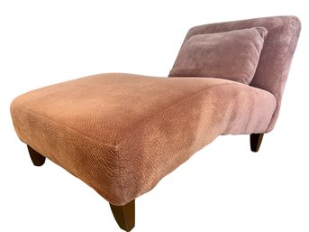 Comfy Chase Lounge Chair With Pillow