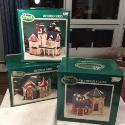 Lot Of 3 Dickens Collectables Victorian Series Christmas Houses - L (local Pick-up Only)