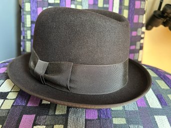 Very Fine Vintage 1940s CHAPEAUX MODERNE DELUXE BEAVER Derby/ Fedora Hat