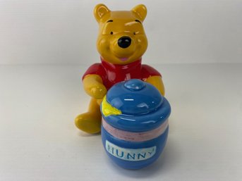 Winnie The Pooh And Hunny Pot Salt & Pepper Shaker Set