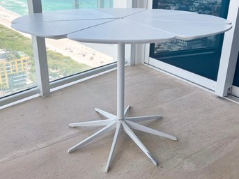 A Vintage Petal Dining Table By Richard Schultz For Knoll