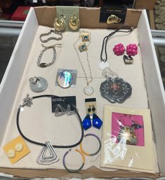 Attractive Jewelry Collection Very Nice Ear Rings, Necklaces, Bracelets, Big Pendant, Brooch. JJ/A3