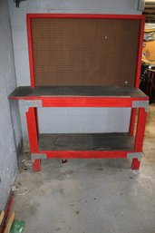 Quality Work Bench With Peg Board Back