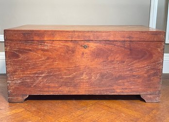 A Vintage Oak Blanket Chest Of Antique Linens