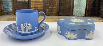 Vintage Wedgwood 1953 Classic Blue & White Cup & Saucer Set & Trinket Box