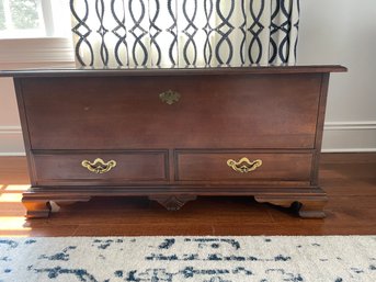 Thomasville Cedar Hope Chest With Lower Drawers