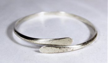 Signed Sterling Silver Bangle Bracelet Moderne Design