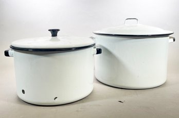 A Pair Of Vintage Enamelware Pots - 1930's