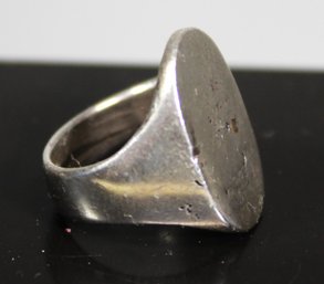 Unmarked Sterling Silver Signet Ring Size 7.5 Course Casting