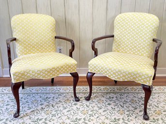 A Pair Of Elegant Vintage Upholstered Armchairs By Hickory Chair