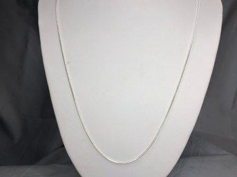 Very Pretty 925 /  STERLING SILVER Snake Chain / Necklace - Made In Italy - 22' - Very Nice - Versatile !