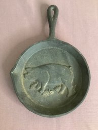 Pig Cast Iron Pan